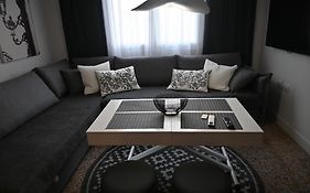 Haris 303 Apartment By Vpn Accomodation