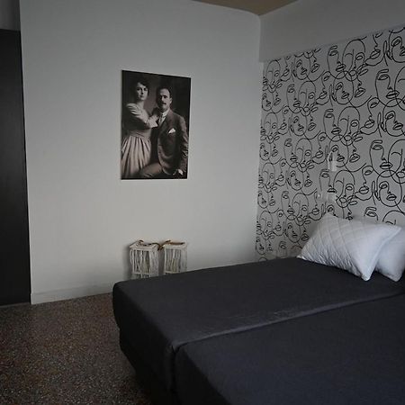Haris 303 Apartment By Vpn Accomodation Atenas Exterior foto