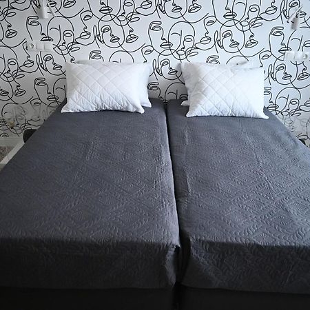 Haris 303 Apartment By Vpn Accomodation Atenas Exterior foto