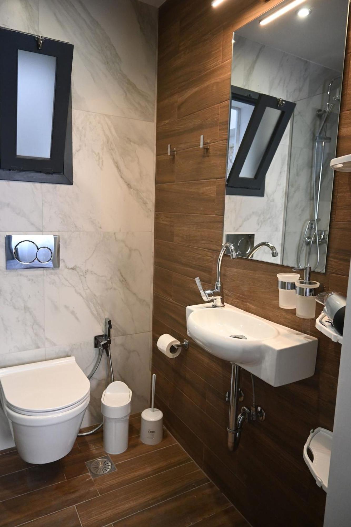 Haris 303 Apartment By Vpn Accomodation Atenas Exterior foto