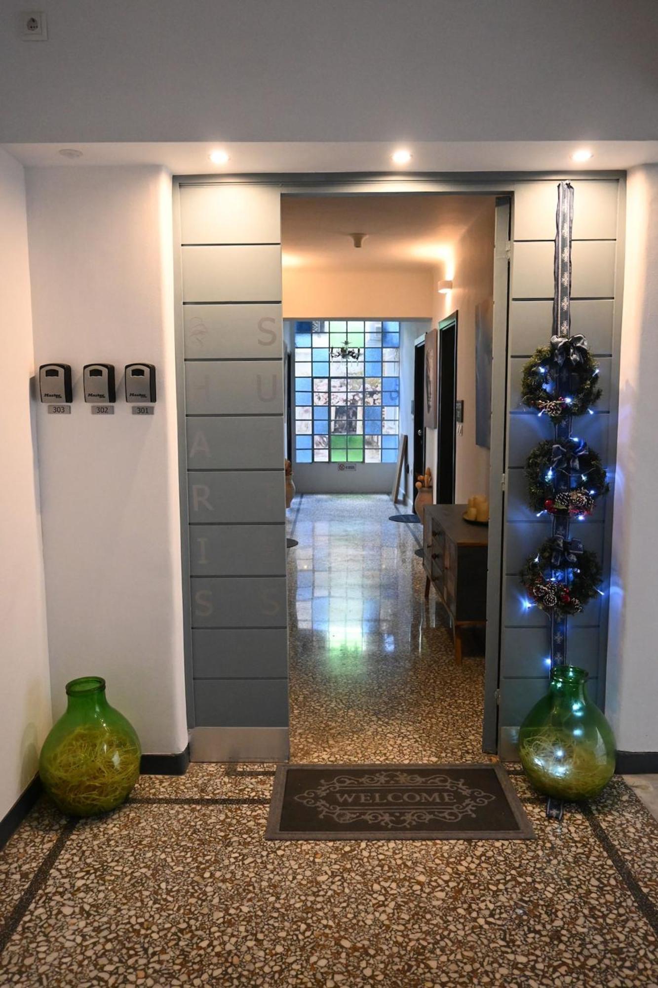 Haris 303 Apartment By Vpn Accomodation Atenas Exterior foto